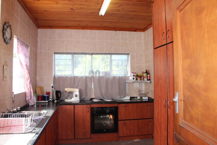To Let 3 Bedroom Property for Rent in Denneoord Western Cape
